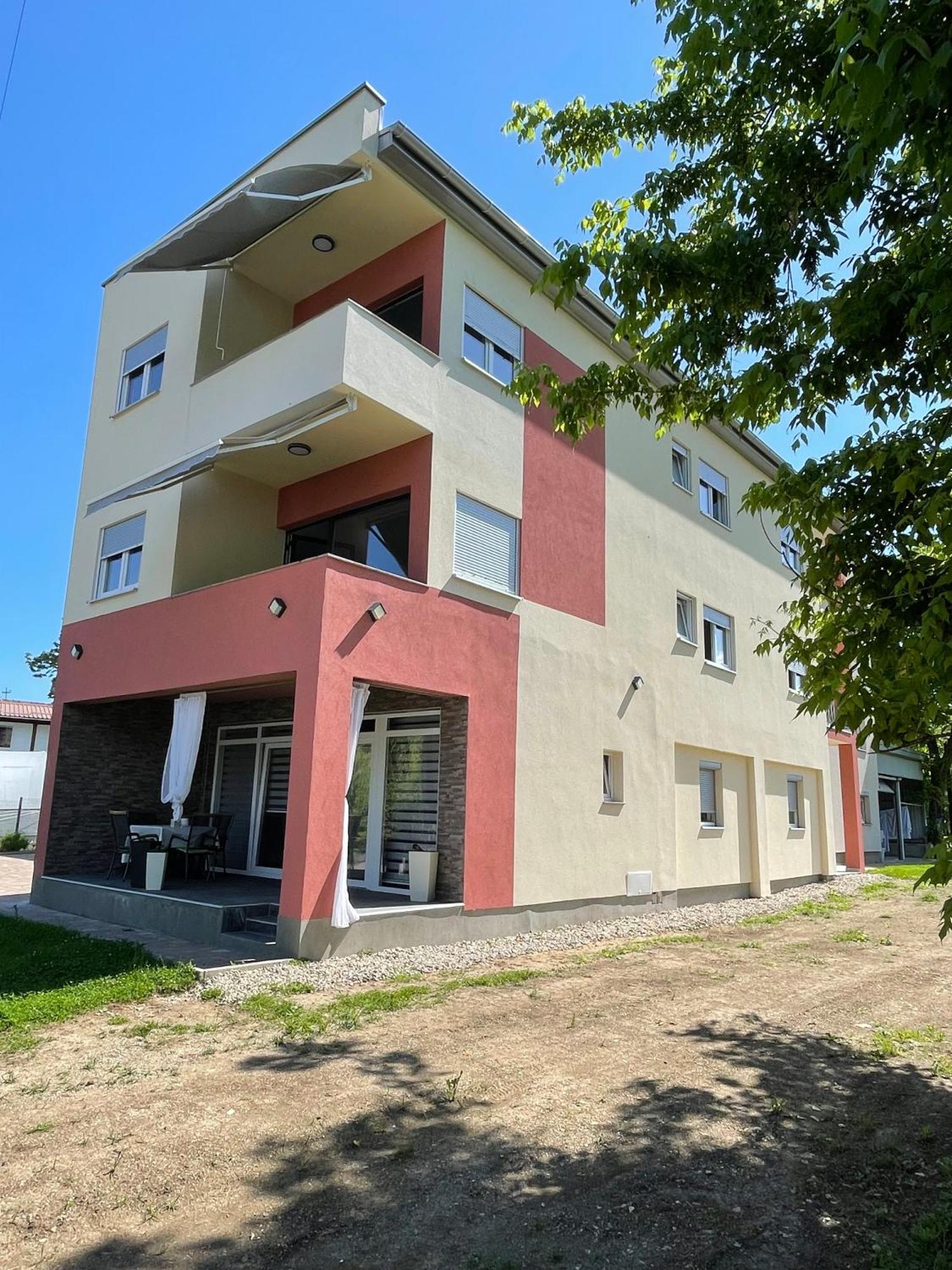 Apartment Vila Tara Bihac Exterior photo